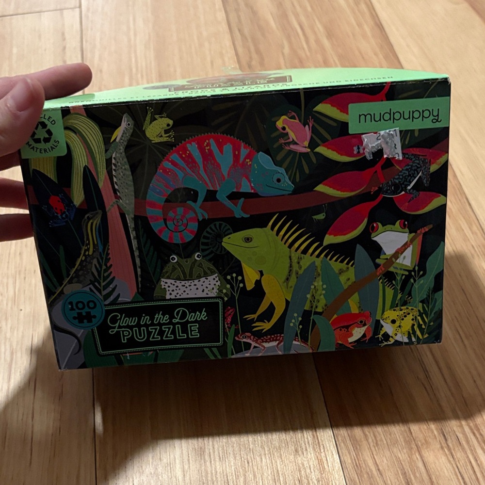 Glow-in-the-Dark Reptile Puzzle - Green